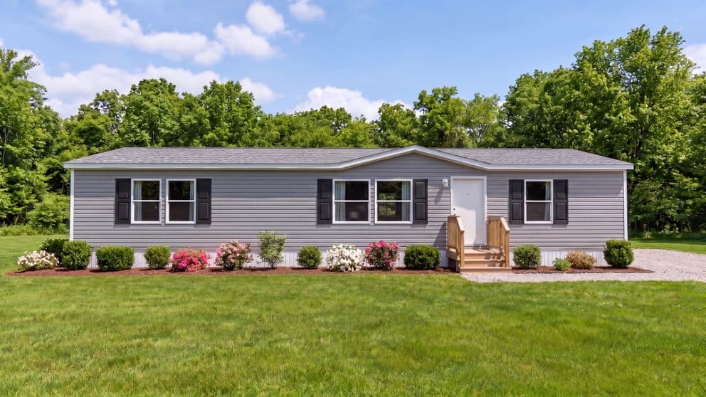 1444 harrow ln sw, lenoir, nc 28645, usa  home features