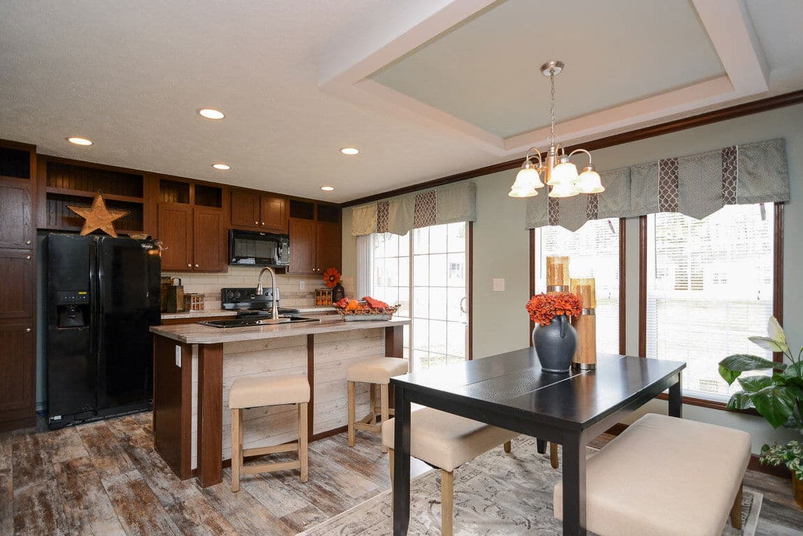 Velocity 28563k kitchen home features