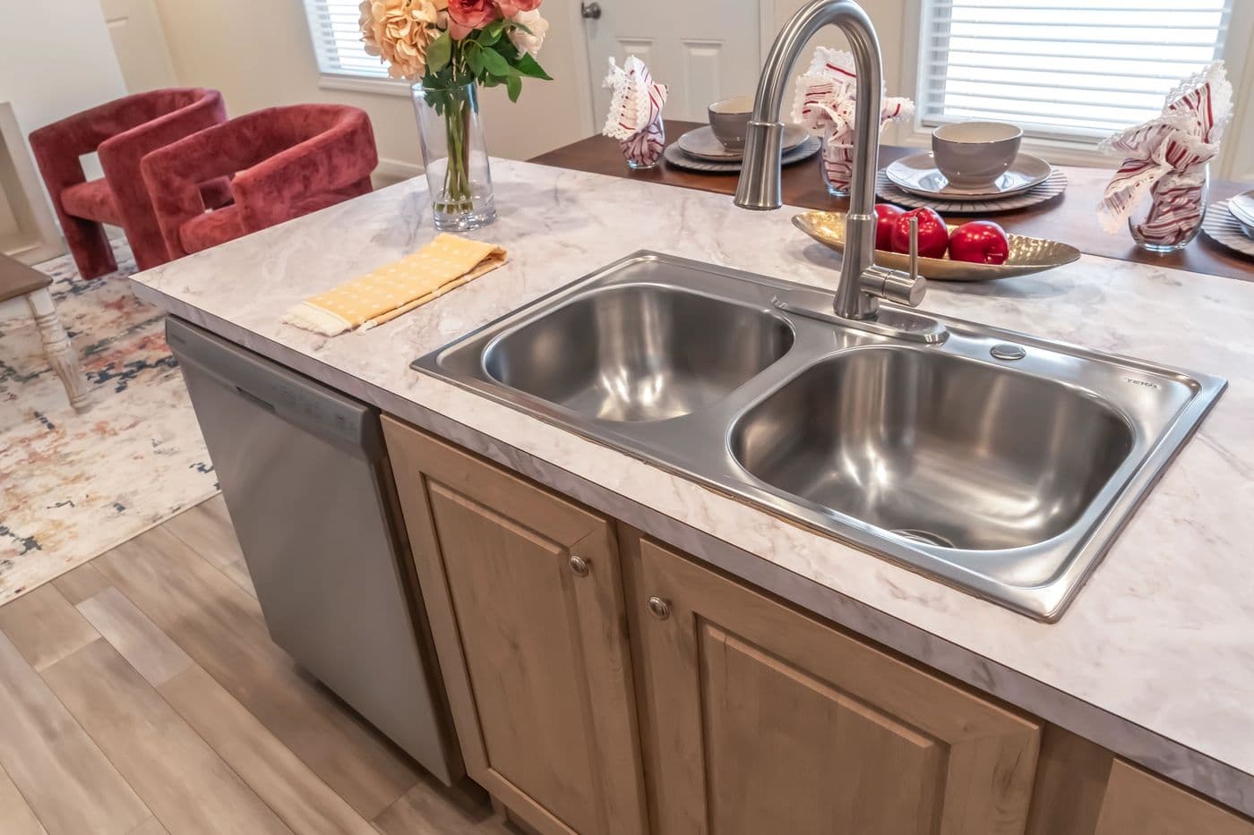 Surfside kitchen home features
