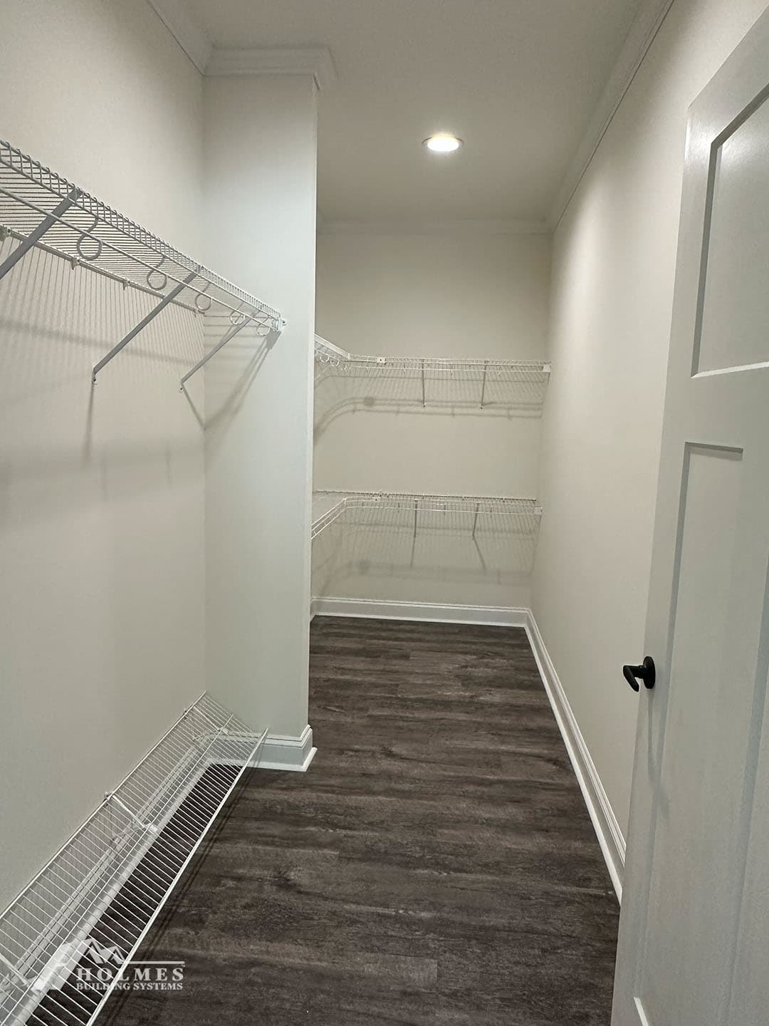 Caroline ii interior home features