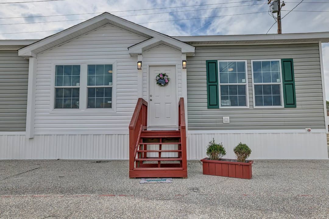 Ironclad 3276-20 exterior home features