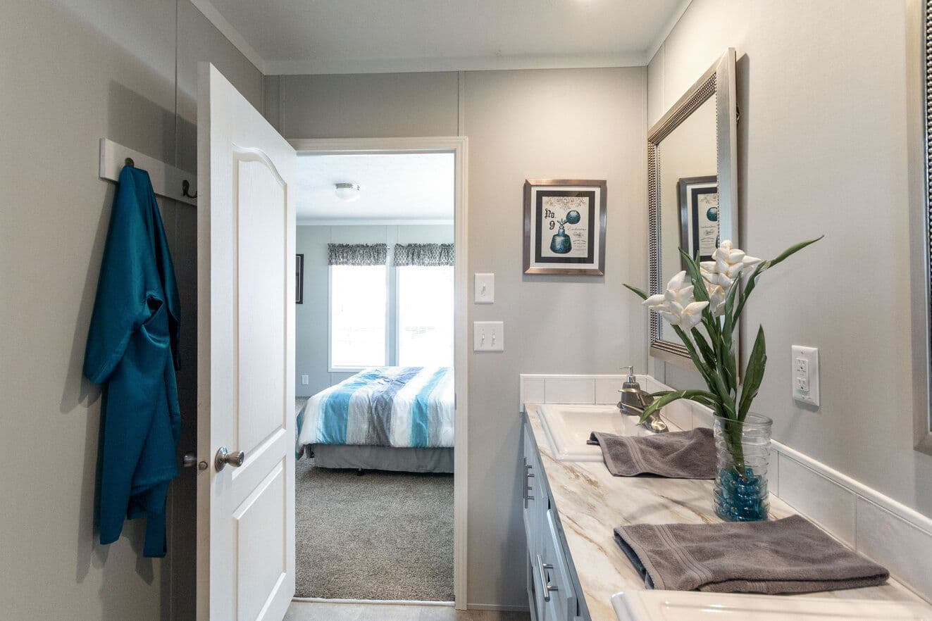 Pegasus 28483s bathroom home features