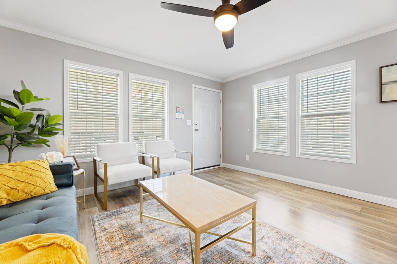 Cumberland duplex interior home features