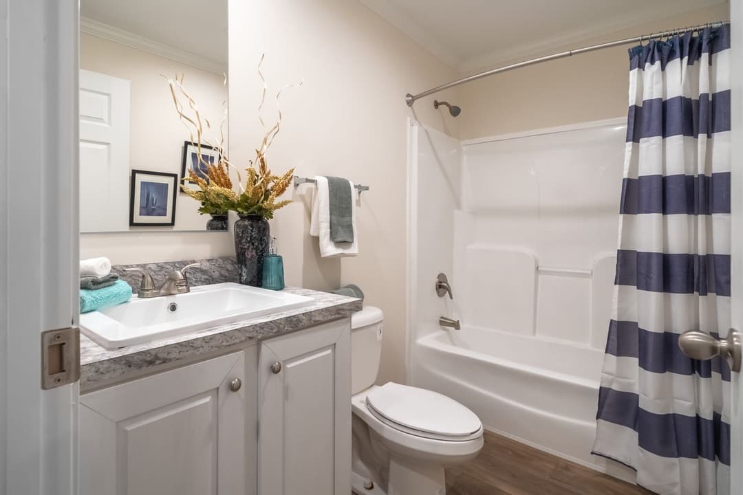 Carolina bathroom home features