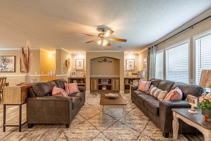 Anderson 32603b interior home features