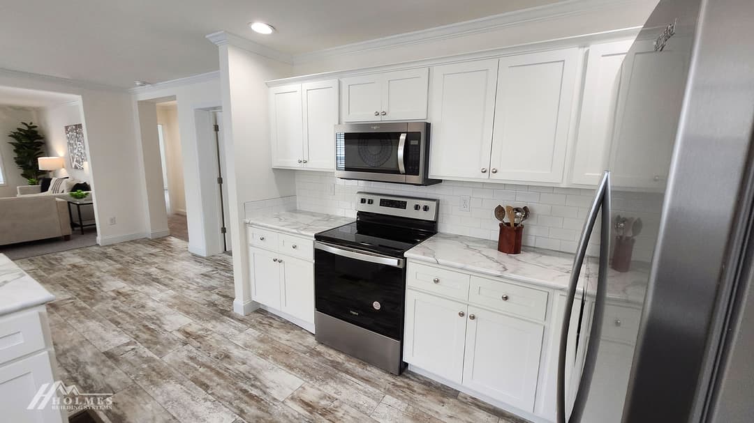 Birch ii kitchen home features