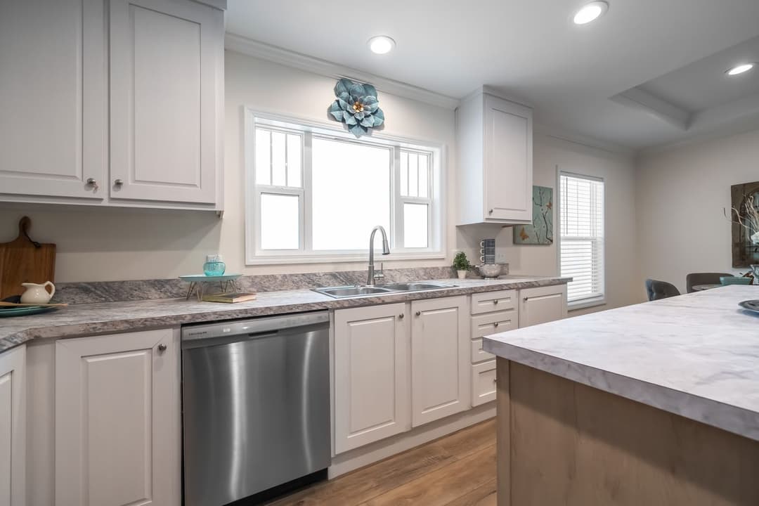 Carolina kitchen home features
