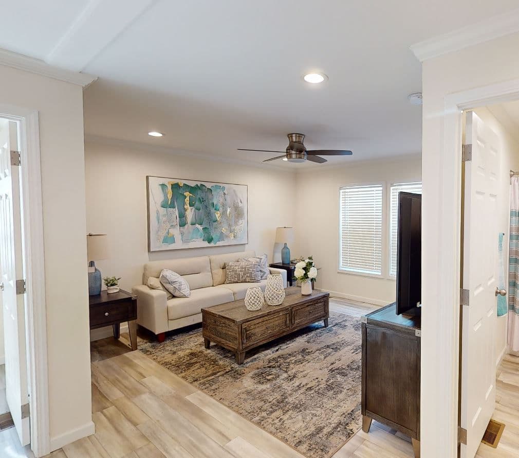 Sunrise interior home features