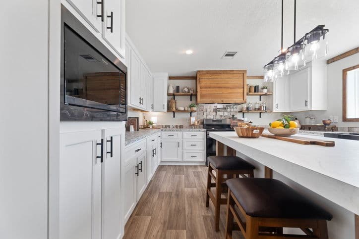 Reece 32663a kitchen home features