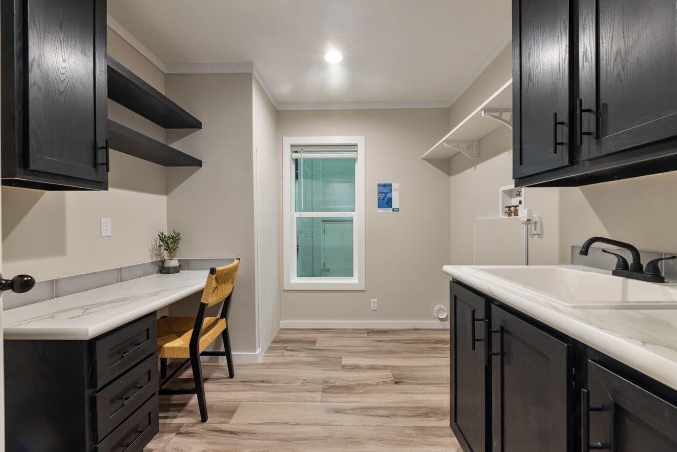 Atmos 28603n interior home features