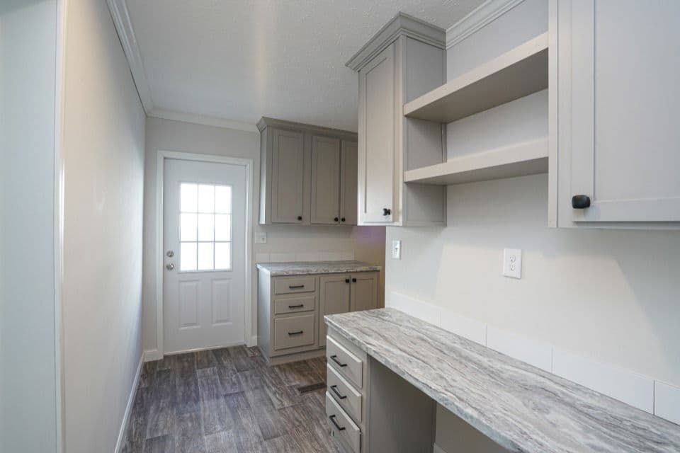 Palm harbor 28563t interior home features