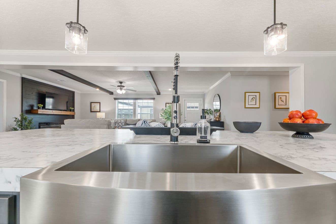 Jones 32764b kitchen home features