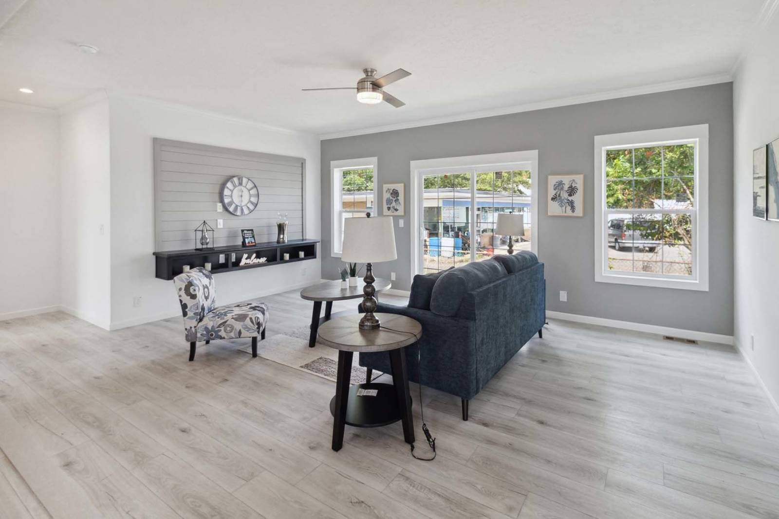 Ironclad 3276-21 interior home features