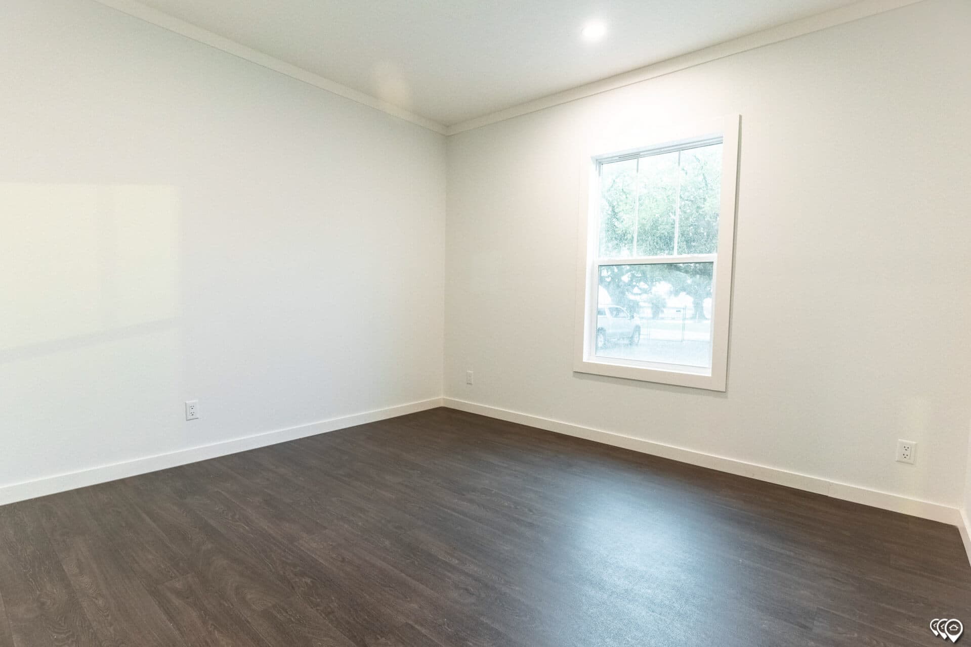 The twin creek bedroom home features