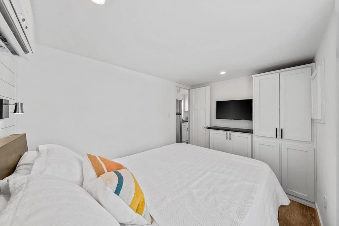 Park model 4110l bedroom home features