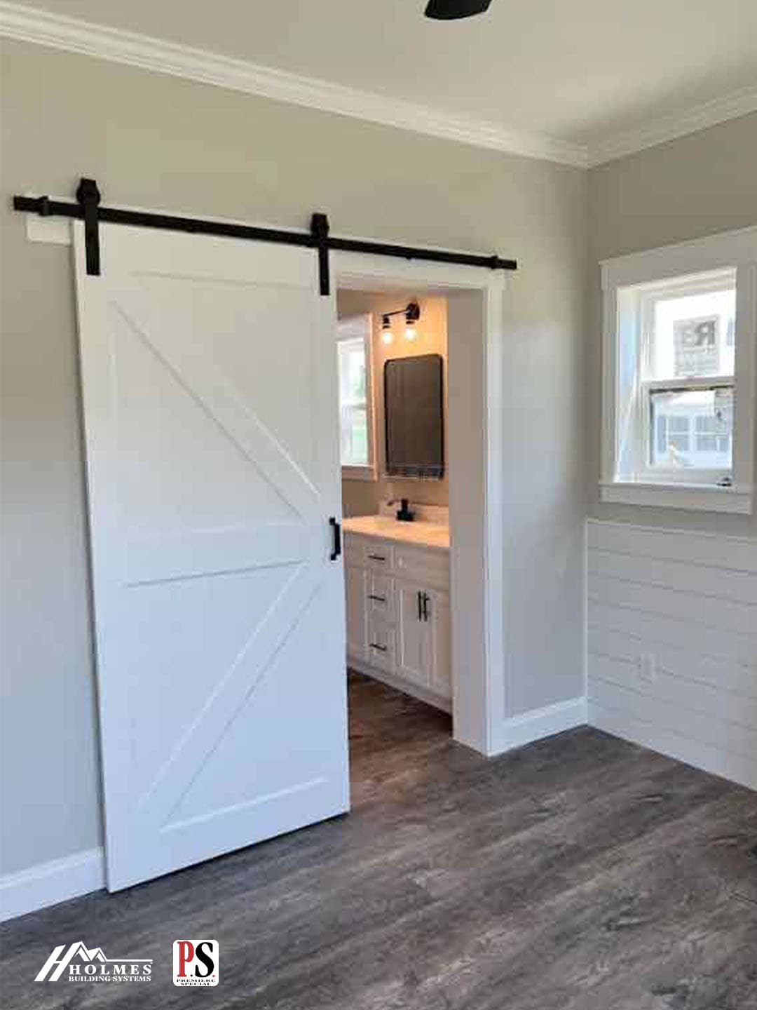 Modern farmhouse interior home features