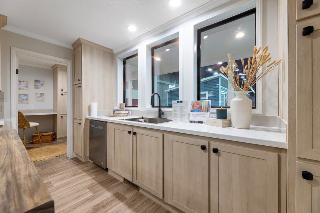 Pegasus 28483h kitchen home features