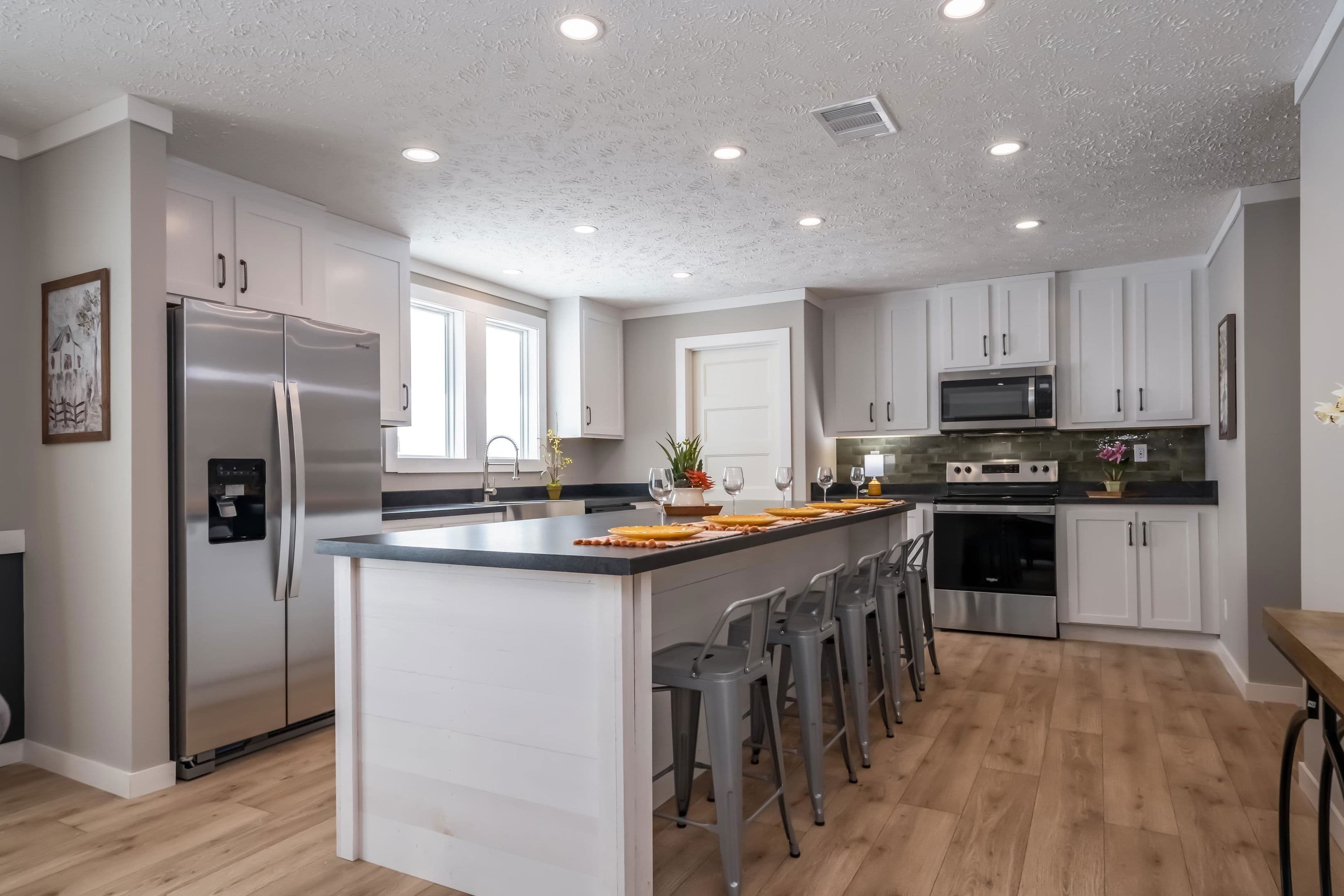 The blackwater kitchen home features