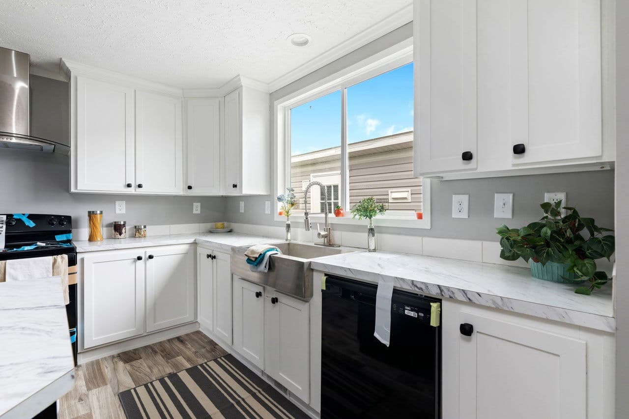 191 fairchase circle, stoney point nc 28678 kitchen home features