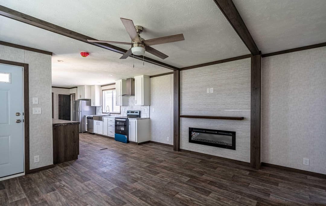 Pegasus 16763h interior home features