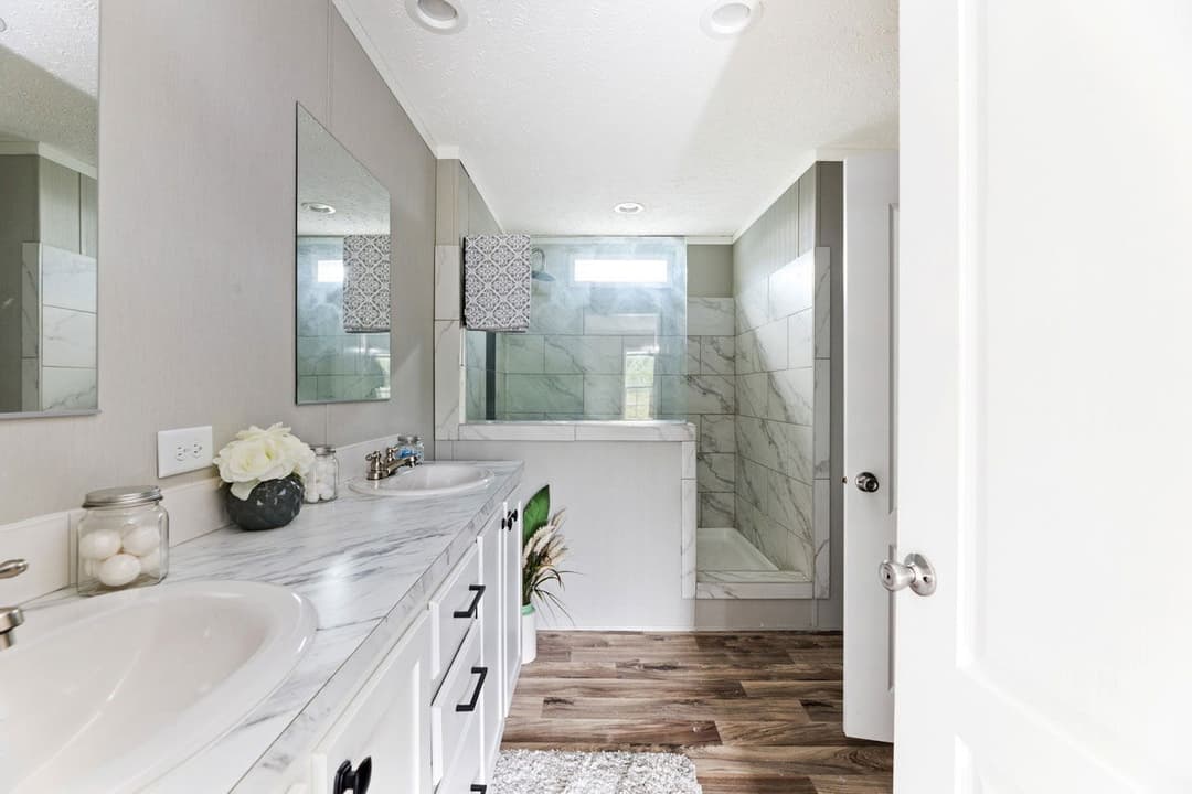 191 fairchase circle, stoney point nc 28678 bathroom home features