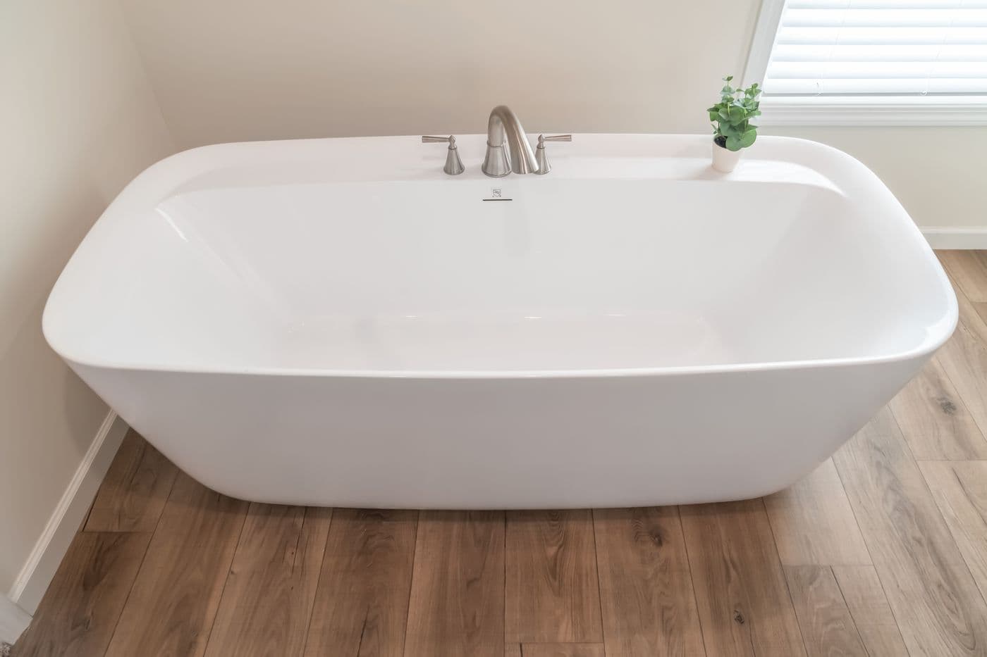 Carolina bathroom home features