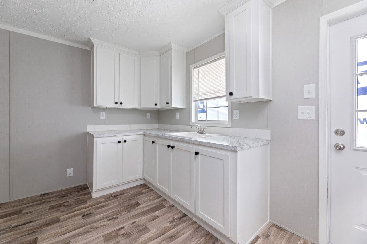 191 fairchase circle, stoney point nc 28678  home features