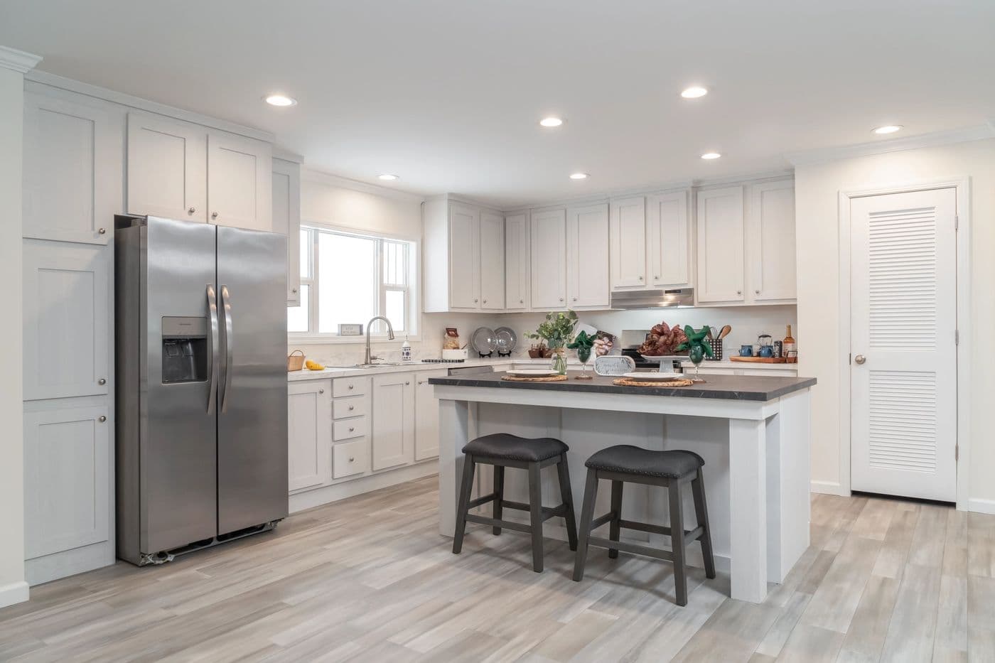 Clearwater kitchen home features