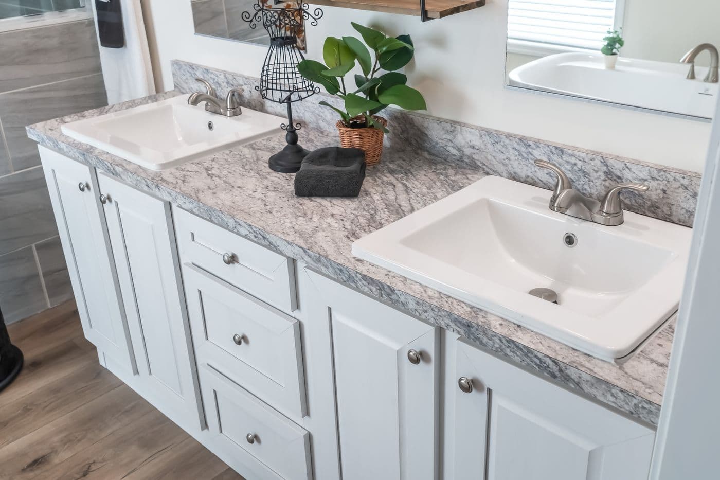 Carolina bathroom home features