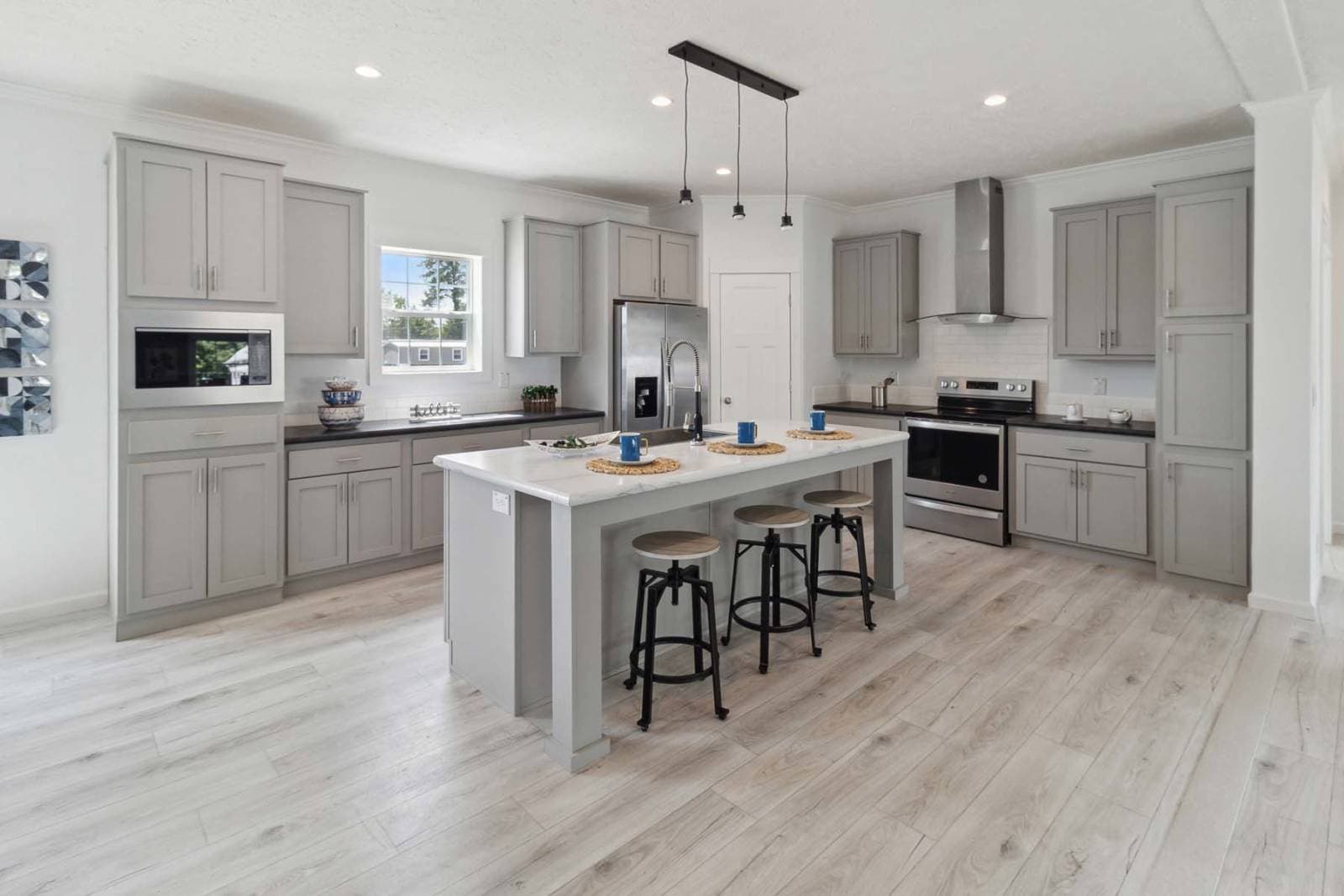 Ironclad 3276-21 kitchen home features