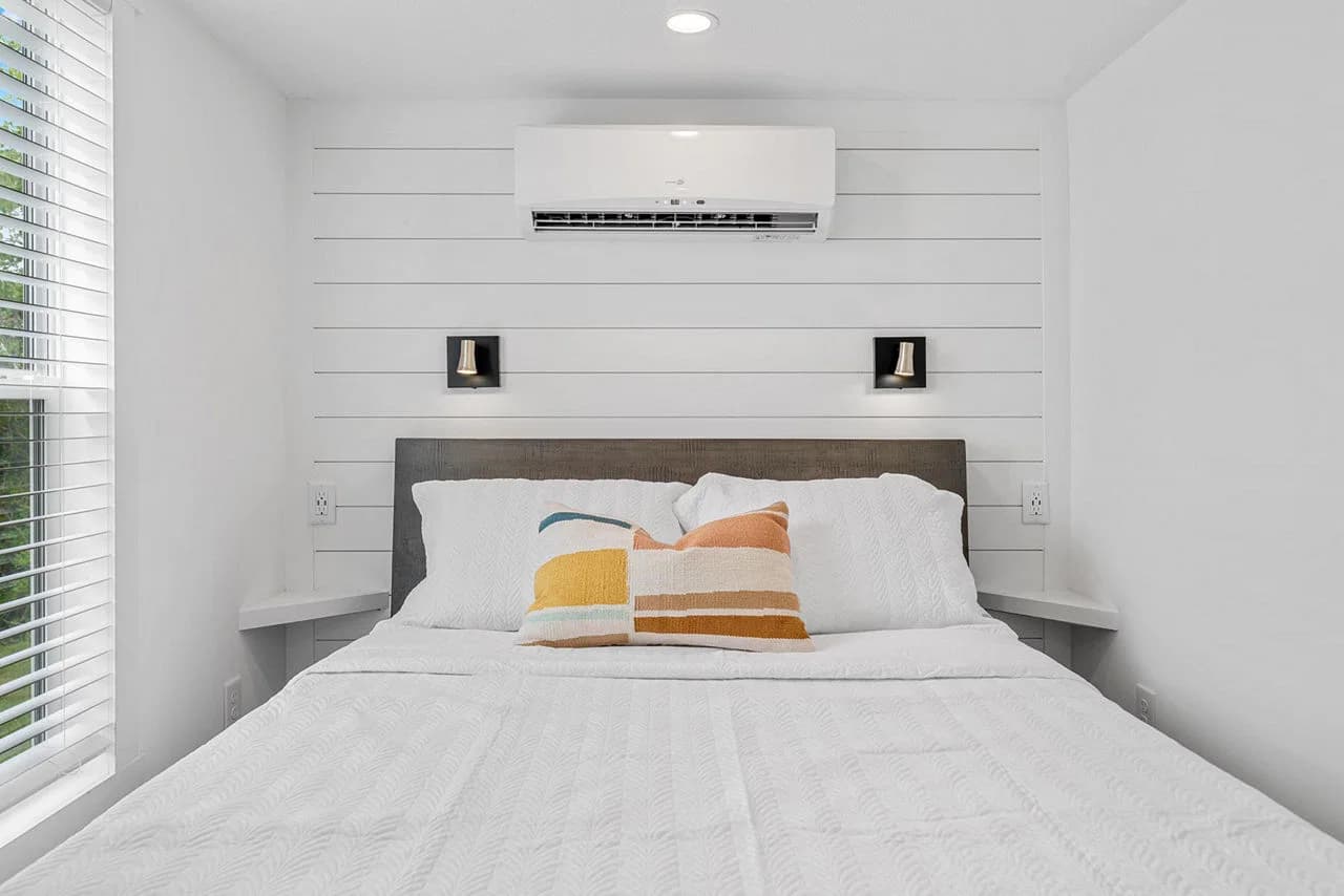Park model 4110l bedroom home features