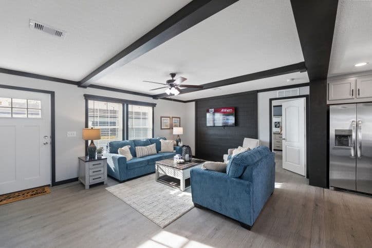 Sparrow 32725a interior home features