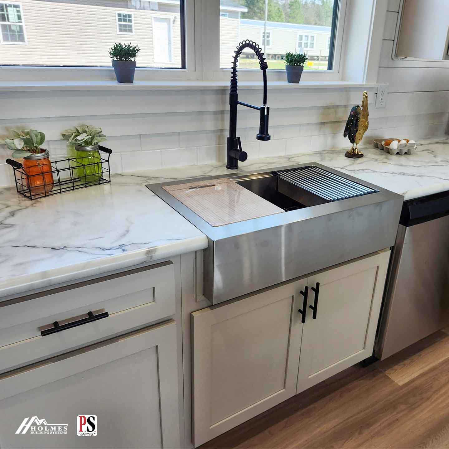 Modern farmhouse kitchen home features