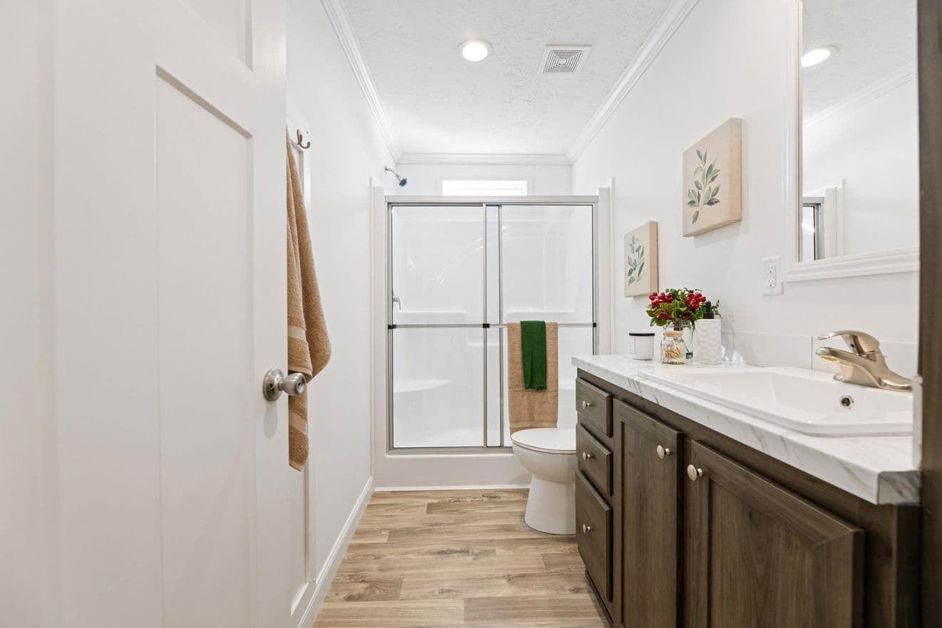 Sugar run duplex bathroom home features