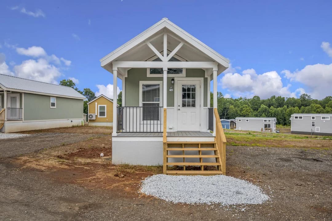  park model 528 elevation and exterior home features