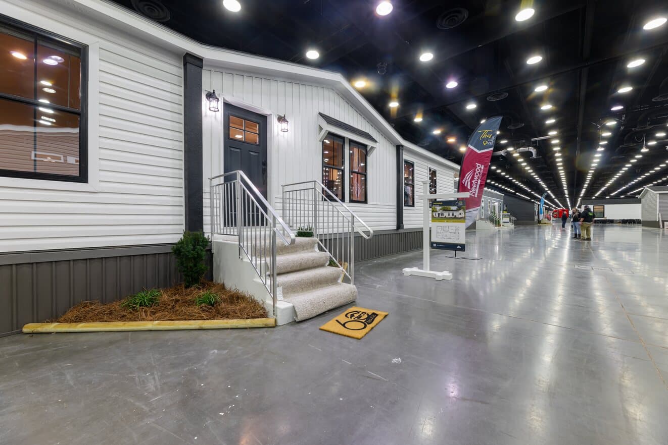 Pegasus 28483h exterior home features