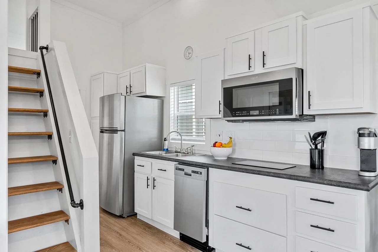 Park model 4110l kitchen home features